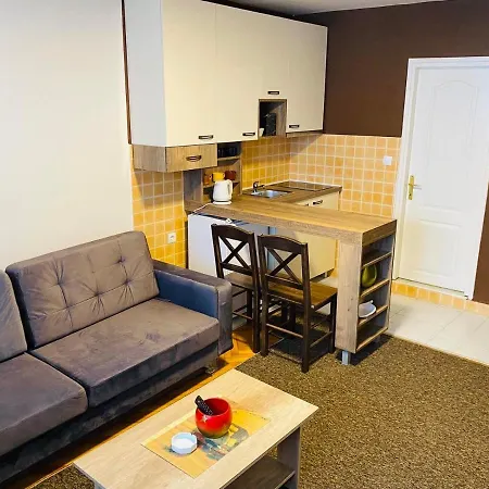 Sofi Apartment Nis Exterior photo