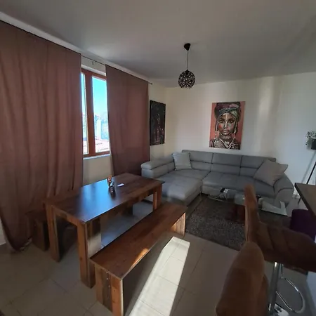 Sofi Apartment Nis Exterior photo